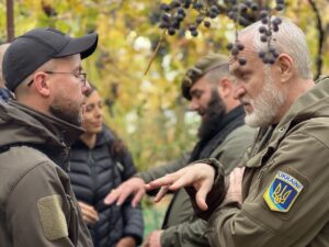 Zakayev: Ukrayna savunmasında savaşan Çeçen taburu bir tugaya genişletilebilir