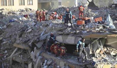 AFAD başkanı Sezer depremlerdeki can kaybımızı açıkladı