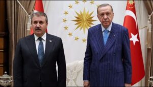 Cumhurbaşkanı Erdoğan BBP genel başkanı Mustafa Destici ile görüştü