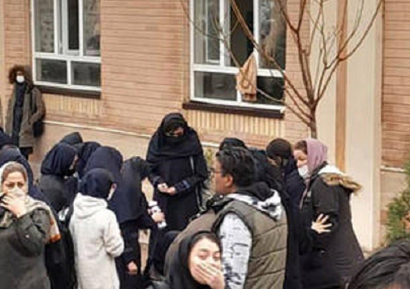 rd-bild-q-zlar-n-oxudu-u-orta-m-kt-bd-z-h-rl-nm-ba-verib-0-1680947761