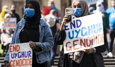Oxford’ta İnsan Hakları Panelinde Uygur Soykırımı tartışıldı