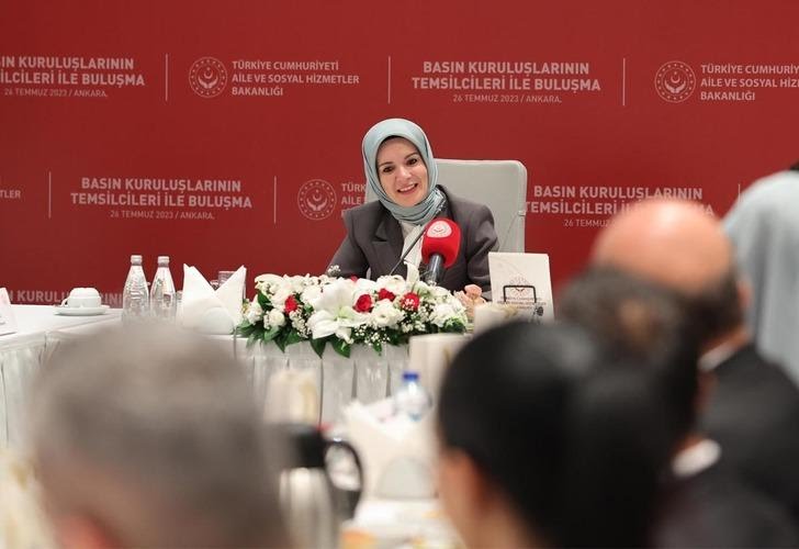 17418260-mahinurgoktas