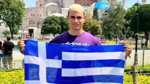 Ayasofya önünde Yunan bayrağı açan o şerefsize yasak konuldu
