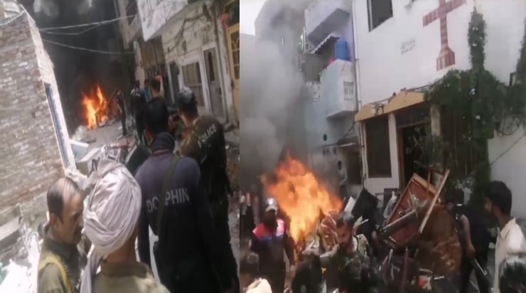 Sosyal medyadaki videolarda yüzlerce kişinin ellerinde cop ve sopalarla Salvation