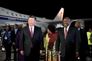 Yeni küresel emperyal Çin diktatörü Afrika’da