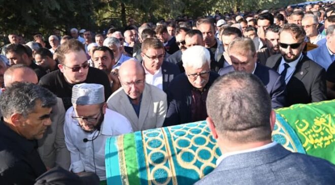 Destici, Osman Seçgin’in oğlu Refik Seçgin’in cenaze törenine katıldı