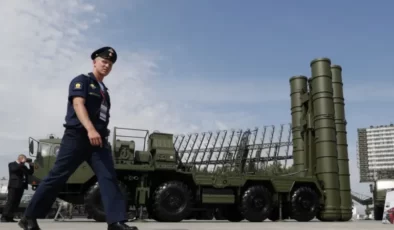 Ukrayna, Kırım’da son teknoloji hava savunma sistemlerine sahip Rus gemilerini vurdu