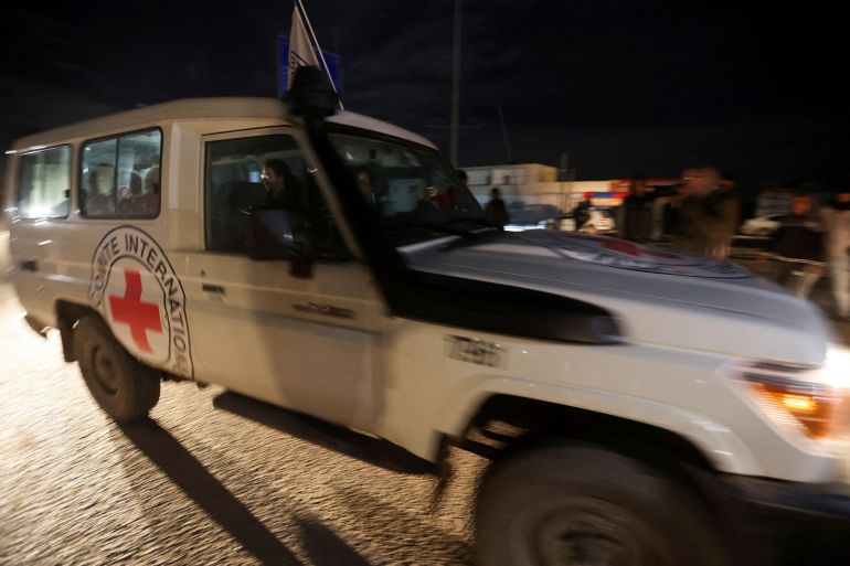 Buna karşılık İsrail’in 15’i kadın ve 15’i çocuk 30 Filistinli