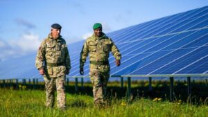 İngiliz ordusunun kullandığı güneş panelleri Uygur köle emeğinin ürünü çıktı
