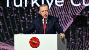 Erdoğan: Yabancı karşıtlığı ve İslam düşmanlığı da MİT’in radarına girdi