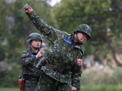 Çin’in tehditleri artarken Tayvan manevralarda gerçek savaşı simüle ediyor