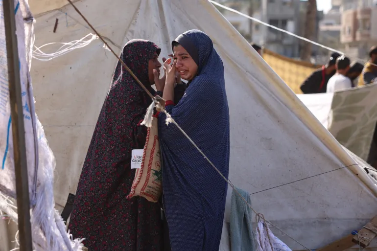 Yerel kaynaklar, işgalci israil'in dün gece Gazze Şeridi'nin çeşitli bölgelerine
