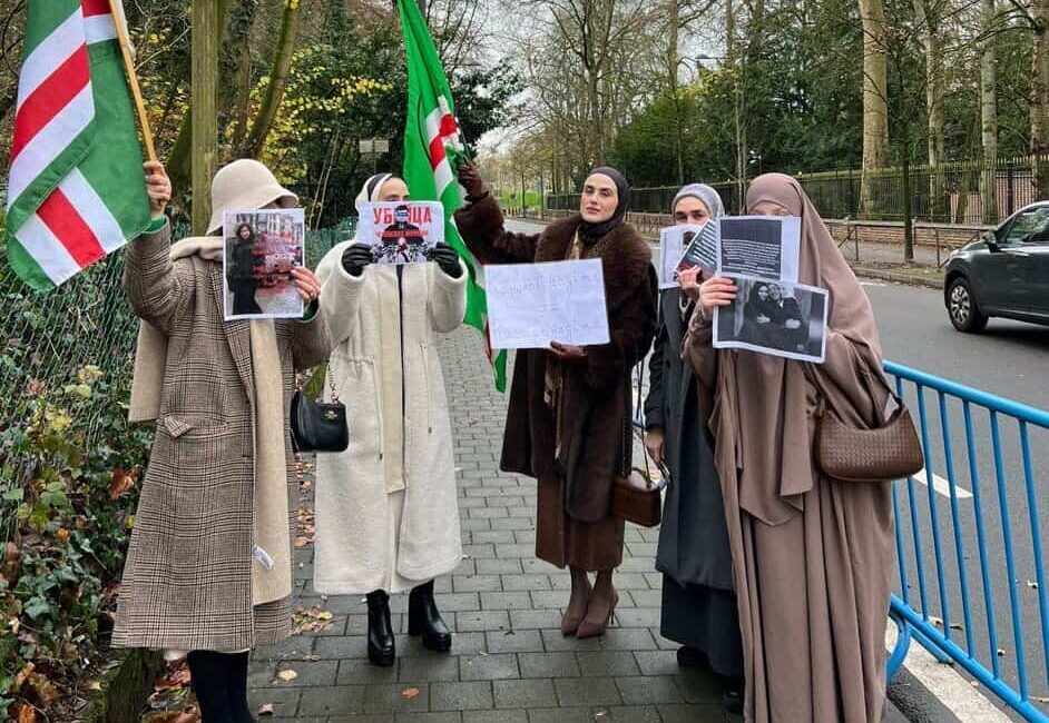 Çeçenya'nın Rusya yanlısı Devlet Başkanı Ramzan Kadırov'un Çeçen kadınlara yönelik