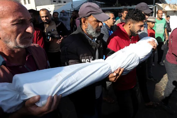 Gazze'ye yönelik saldırının 425. gününde işgalci israil ordusu, 35 kişinin