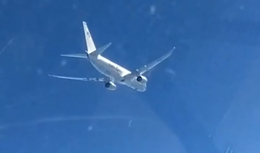 Azerbaycan'a ait bir yolcu uçağı Grozni-Bakü seferi sırasında Kazakistan’ın Aktau