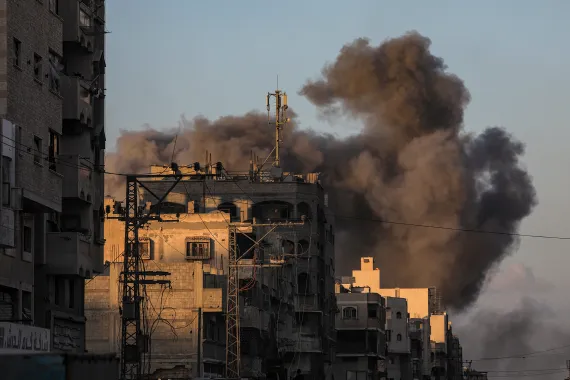 Filistin medyası, işgalci israil ordusunun Gazze Şeridi'nin güneyindeki Han Yunus'un