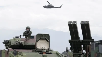 Perşembe günü Tayvan ordusu, deniz, kara ve hava kuvvetlerinin katıldığı