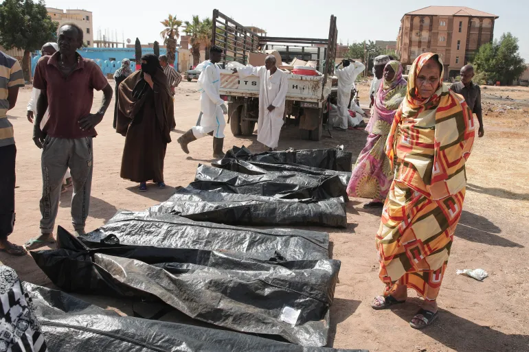 Perşembe günü, Darfur'da yaklaşan kıtlık uyarıları sürerken, Hızlı Destek Güçleri'nin