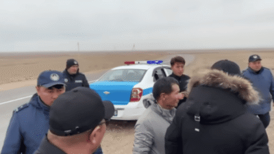 Kazakistan Taldykorgan'da, "Atayurt" derneği aktivistlerinin "kışkırtma" suçlamasıyla yargılandığı davada, savcı