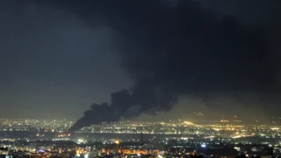 İşgal ordusu, Salı gecesi ile Çarşamba sabahı arasında İran'dan işgal