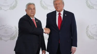 ABD Başkanı Donald Trump, Pazar günü yapılacak parlamento seçimleri öncesinde