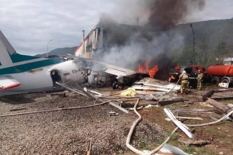 Kırım Yarımadası üzerinde bir Rus askeri uçağının düşmesi sonucu 29