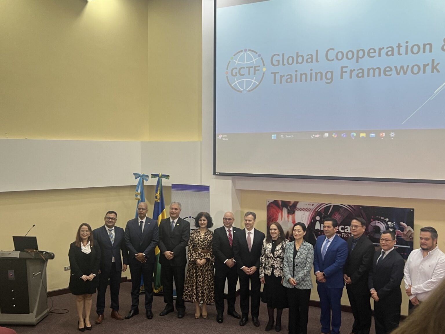 uygur-hareketi-guatemela1