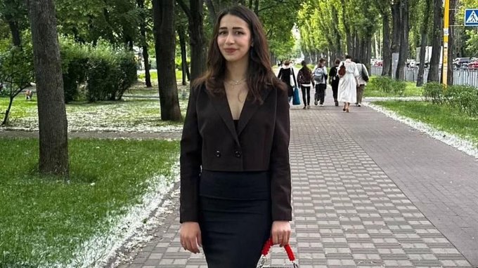 hatice-tatar06941