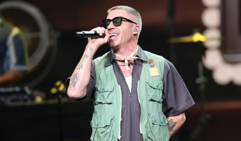 Macklemore__-2026-09.641